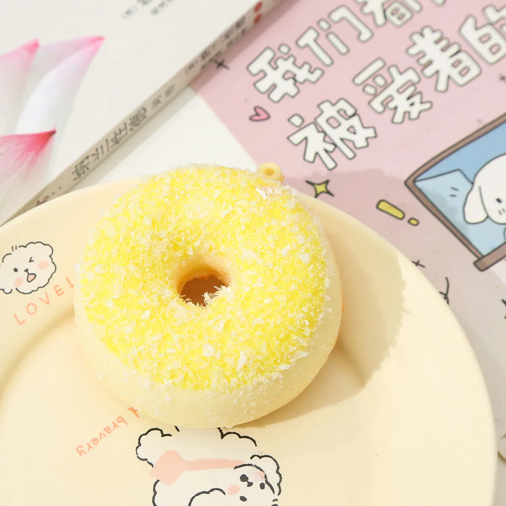 Squishy donuts anti-stress, plusieurs couleurs diponibles.